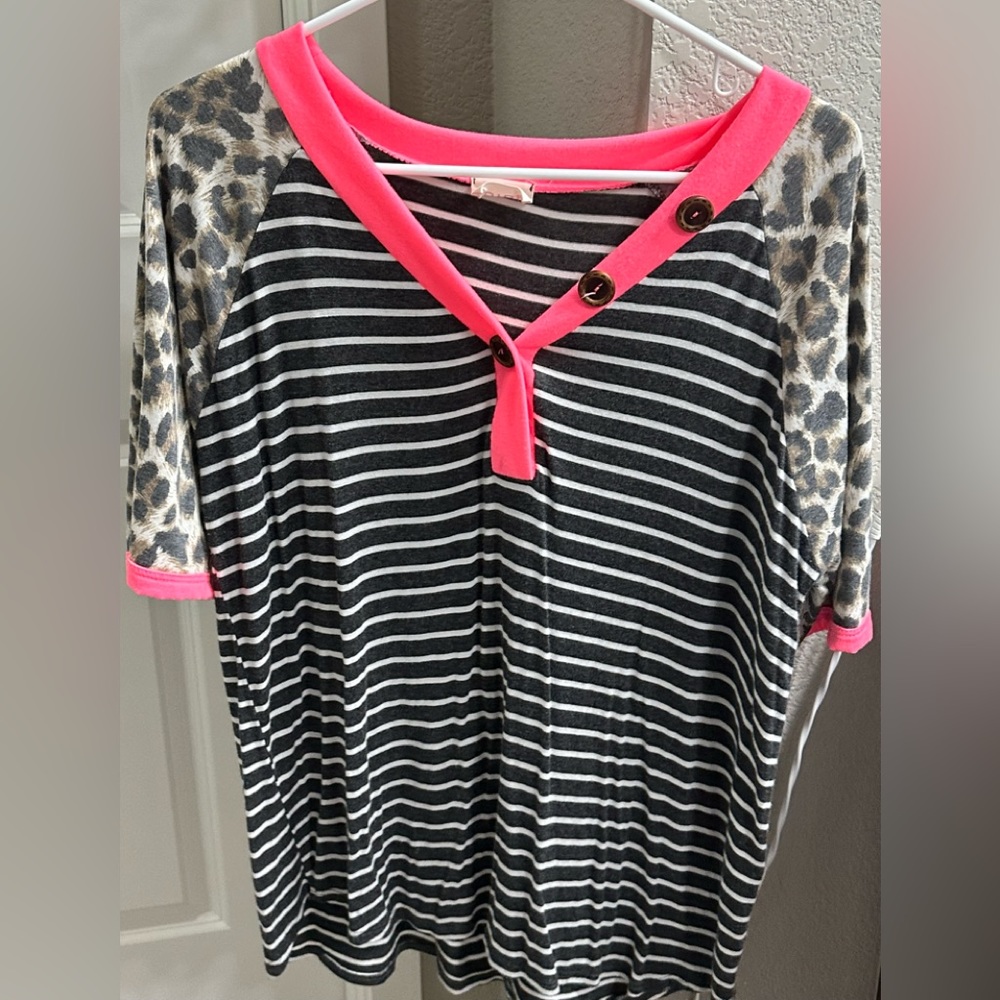 BiBi women’s top. Large